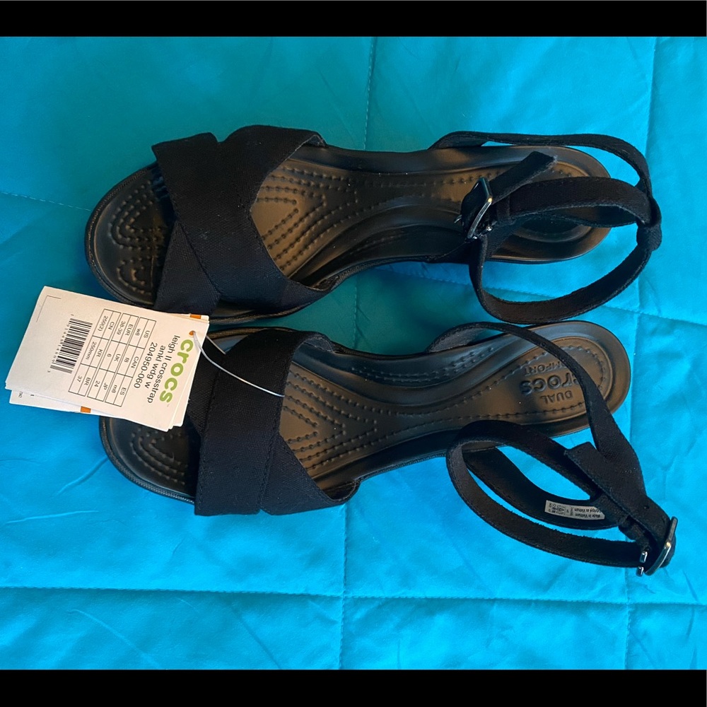 Crocs wedge sandal